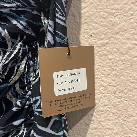 New Niptuck Women’s Slimming Tummy Control One Piece Swimsuit Size 6 NWT - Picture 4 of 13